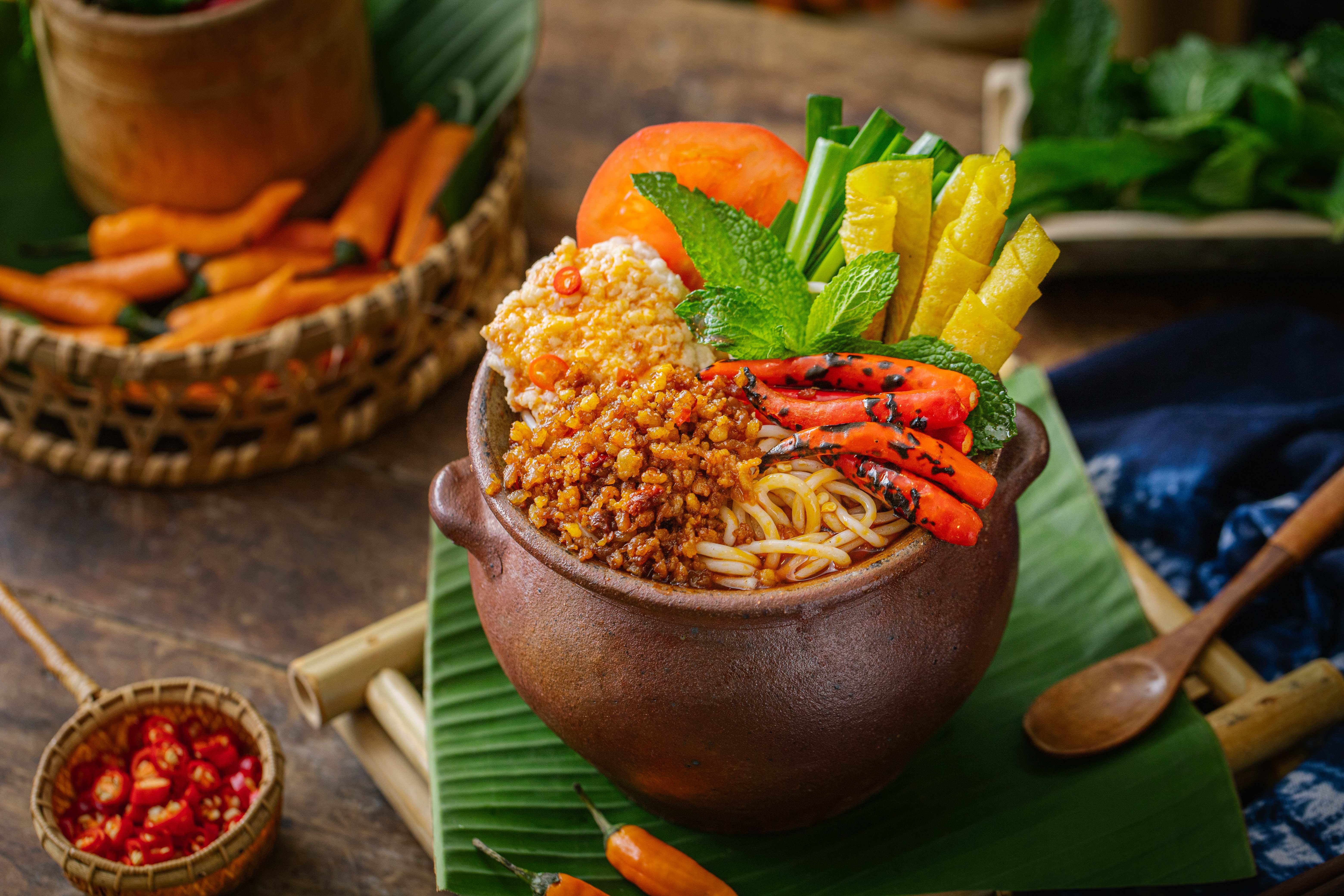 肖蘸-火烧小米椒罐罐米线